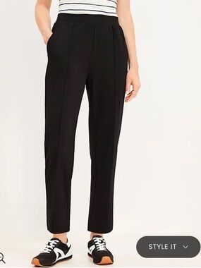 (B2) LOFT Black Pintuck Pull-On Tapered Ankle Pants Size L - Excellent Condition